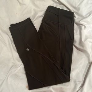 LULULEMON Align leggings. Dark green. Size 8. With pockets! 23”